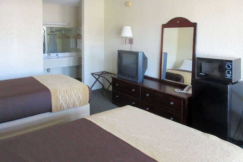Quality Inn & Suites Полис-Айленд Номер фото